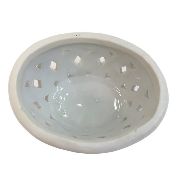 Vintage Trinket Box Applied Rose Flowers Reticulated Lattice Basket Jewelry Ring - Picture 6 of 10